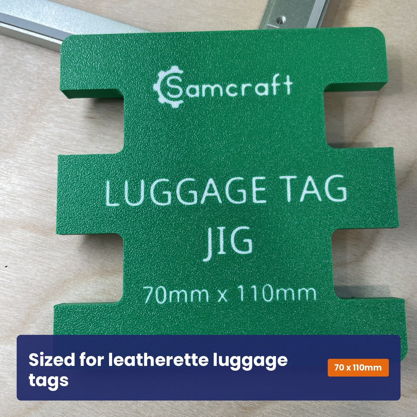 Face of the Samcraft luggage tag jig showing the Samcraft logo and the 70 by 110 millimetre tag size.