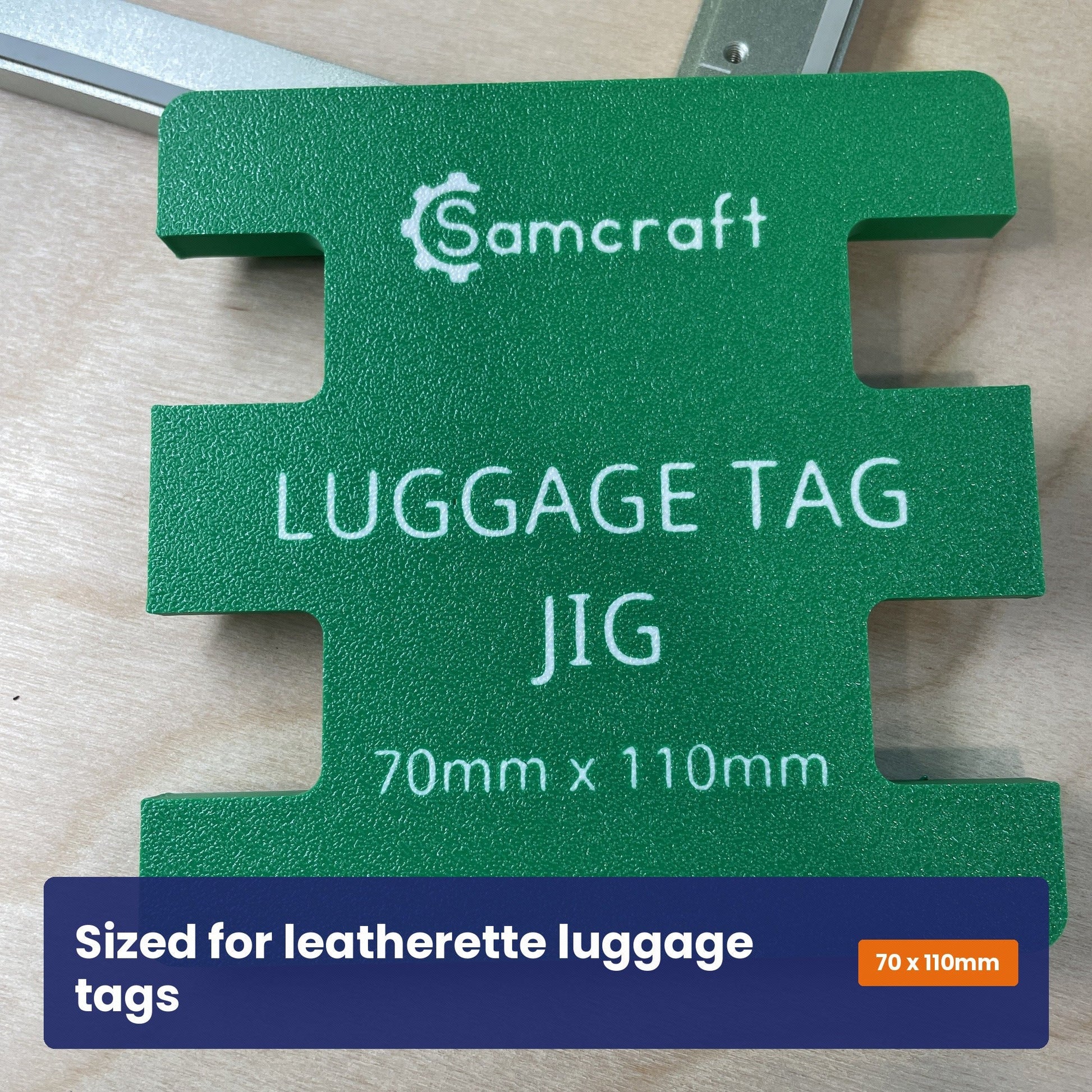 Face of the Samcraft luggage tag jig showing the Samcraft logo and the 70 by 110 millimetre tag size.