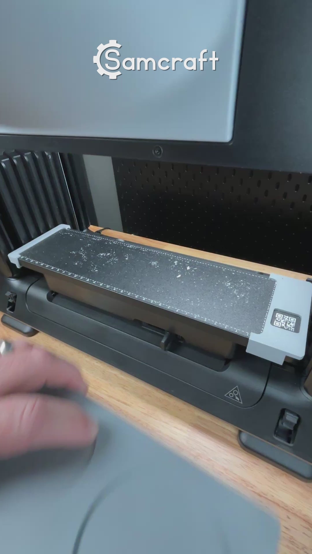 Video demonstration of the ceramic car coaster jig for the eufymake e1 uv printer in use
