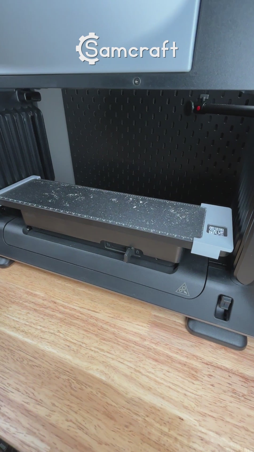 Video demonstration of the round patch jig for the eufymake E1 uv printer in action